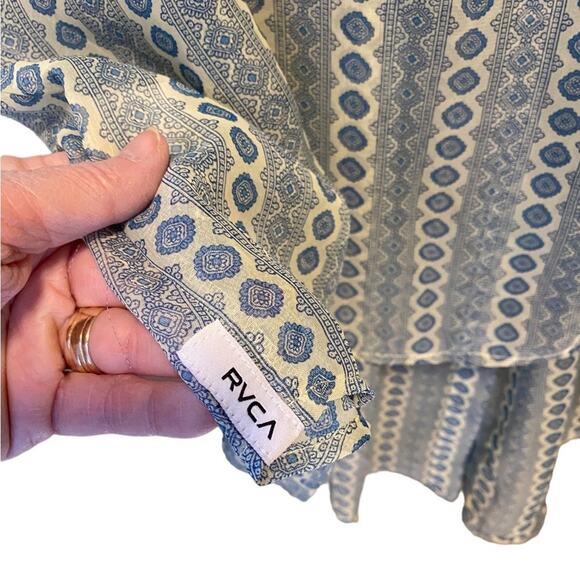 RVCA Sheer Long Sleeveless Button Down Top Or Cover Up Over Swimsuit/ Leggings - Picture 7 of 13